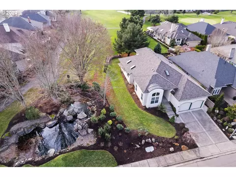 4429 NW Tamoshanter Way, Portland, OR 97229