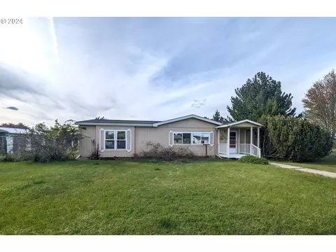 10604 W 4th St, Island City, OR 97850