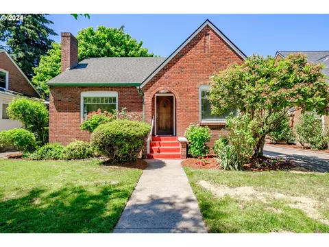 1835 SE High St, Salem, OR 97302