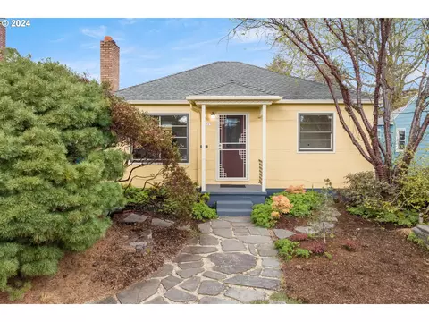 5715 NE Cesar E Chavez Blvd, Portland, OR 97211