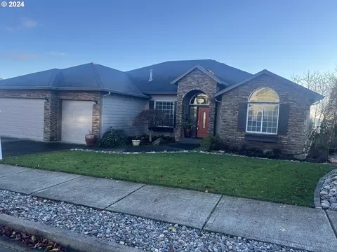 174 N X St, Washougal, WA 98671