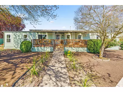 1199 N Terry St #198, Eugene, OR 97402