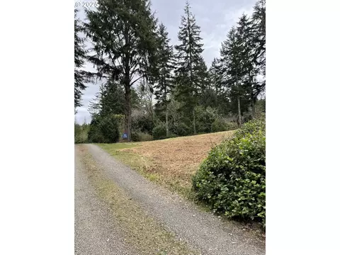 Green Gate Rd, Florence, OR 97439