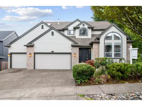16170 SW Loon Dr, Beaverton, OR 97007