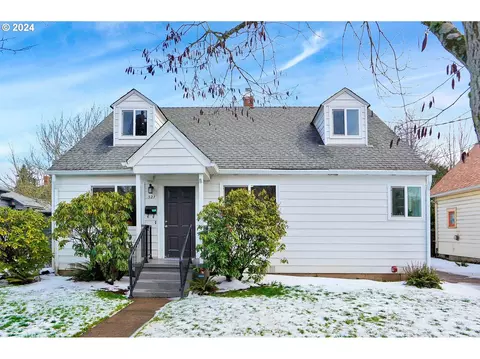 521 NW 15th St, Corvallis, OR 97330