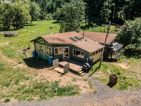 2803 Spring Villa Rd, Silverton, OR 97381