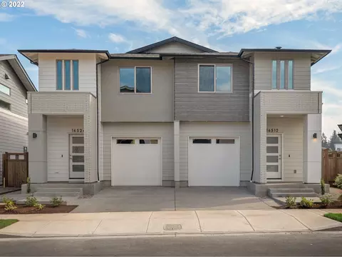 16480 SE Shimmering Leaf St, Happy Valley, OR 97086
