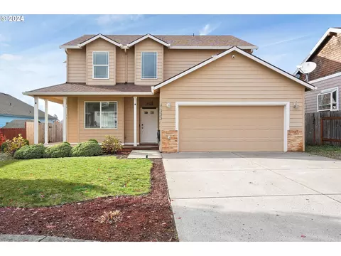 333 SE Regan Hill Loop, Estacada, OR 97023