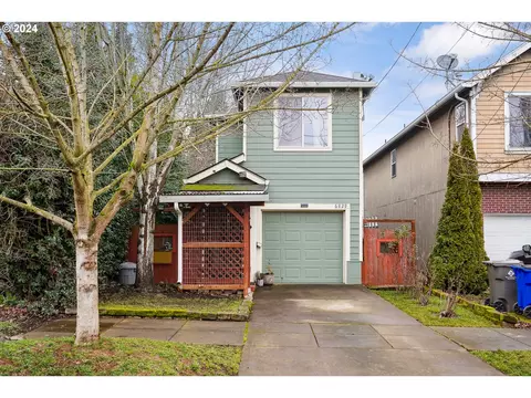 6829 N Astor St, Portland, OR 97203