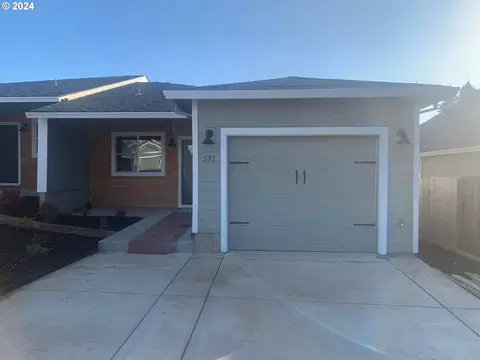 331 NW Hope Ct, Willamina, OR 97396
