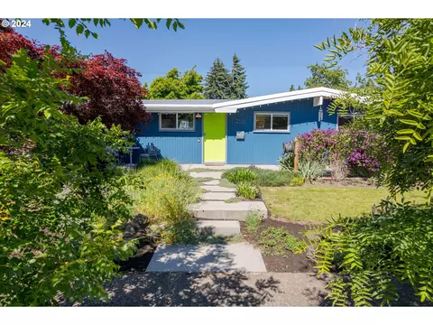 255 Roan Dr, Eugene, OR 97401