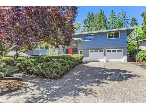 4905 NW Malhuer Ave, Portland, OR 97229