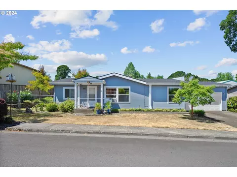 501 N 1st St, Carlton, OR 97111