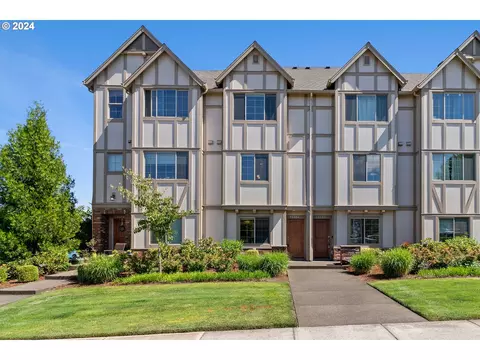 28524 SW Villebois Dr, Wilsonville, OR 97070