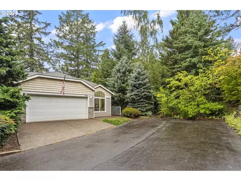 15760 SW Cherrywood Ln, Portland, OR 97224