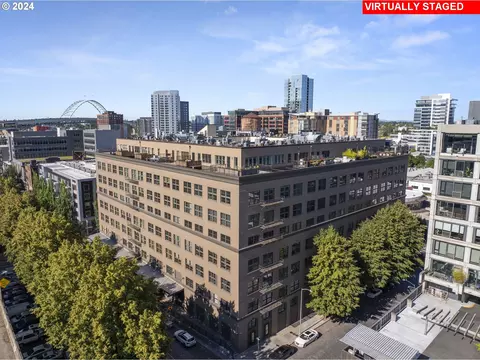 1420 NW Lovejoy St #425, Portland, OR 97209