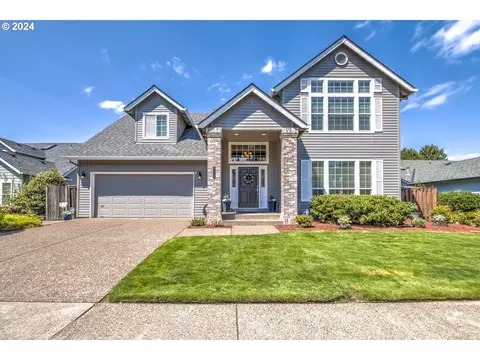 9215 SW Stono Dr, Tualatin, OR 97062