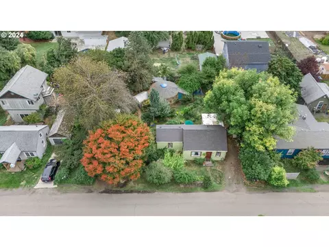 116 Crocker Ln, Eugene, OR 97404