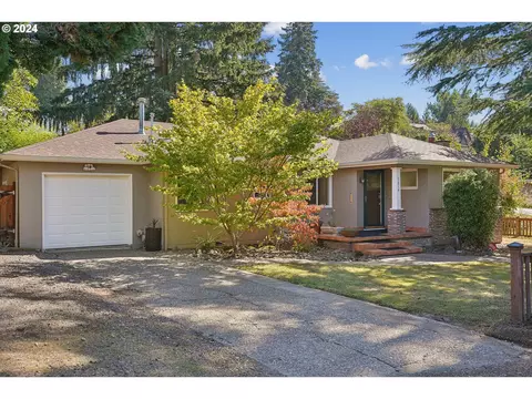 7814 SW Capitol Hill Rd, Portland, OR 97219