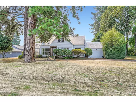 18170 SW Shaw St, Beaverton, OR 97078