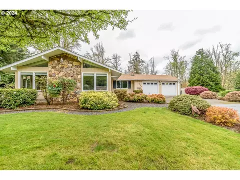 40157 York Ln, Springfield, OR 97478