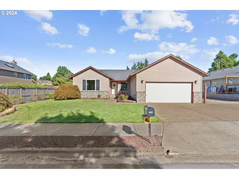 20014 Augusta Dr, Oregon City, OR 97045