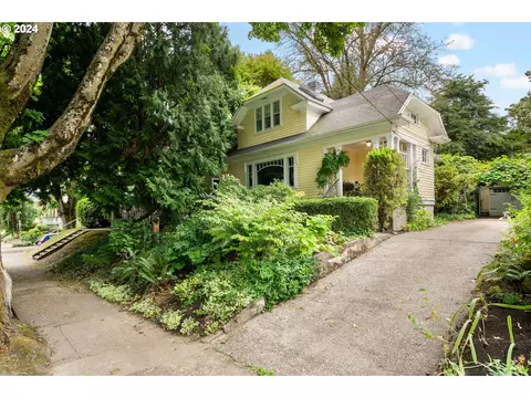 1517 SE Taylor St, Portland, OR 97214