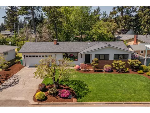 13635 SE Sherman Dr, Portland, OR 97233