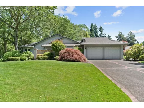 31060 SW Boones Bend Rd, Wilsonville, OR 97070