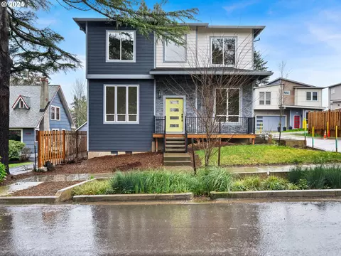 3828 SW Baird St, Portland, OR 97219