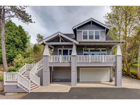 9422 SW 8th Dr, Portland, OR 97219