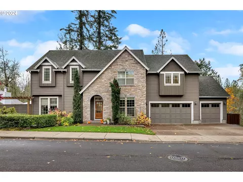 7618 SW Elmwood St, Portland, OR 97223