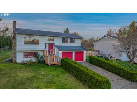 2325 SW Spence Ct, Troutdale, OR 97060