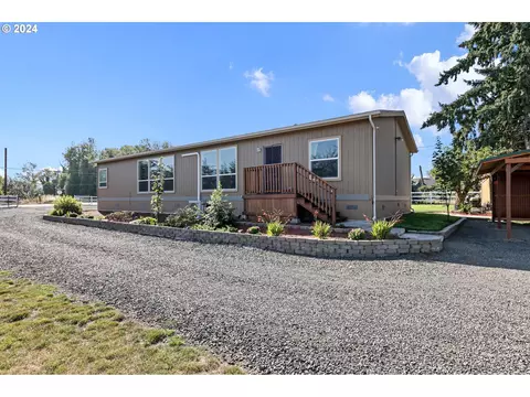 94822 Toftdahl Rd, Junction City, OR 97448