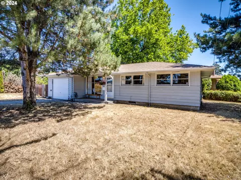 1752 SE 96th Ave, Portland, OR 97216