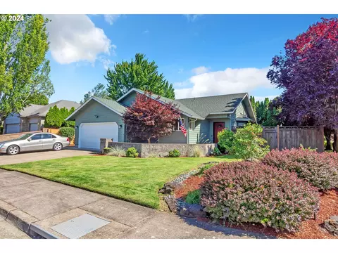 862 Corvette Ln, Eugene, OR 97404