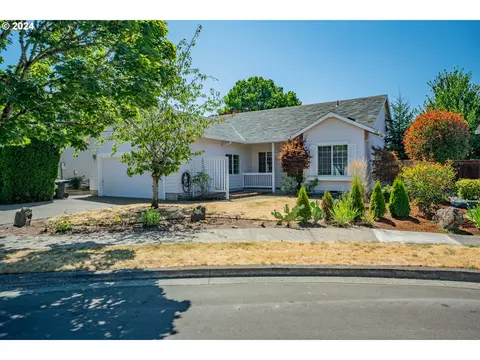 421 SE 71st Pl, Hillsboro, OR 97123
