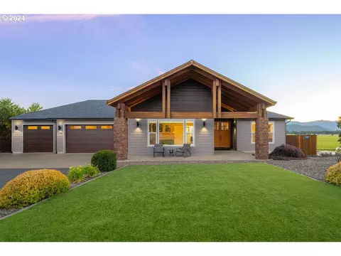 190 Callahan View Way, Roseburg, OR 97471