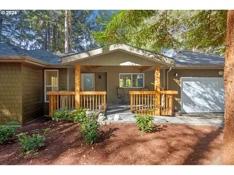 155 SW The Pines Dr, Depoe Bay, OR 97341