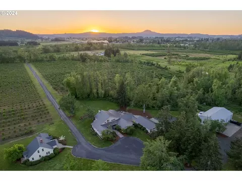 82675 Sears Rd, Creswell, OR 97426