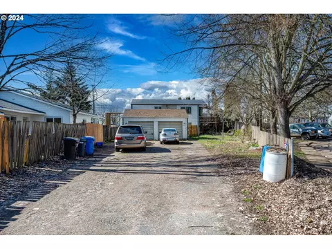 490 Wilkie St, Eugene, OR 97402