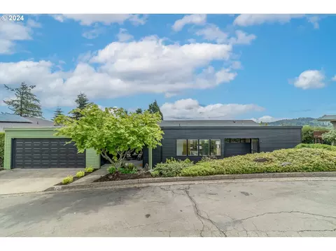 825 Willacade Ct, Springfield, OR 97477