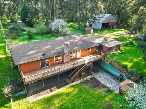 33785 SE Woodland Rd, Estacada, OR 97023