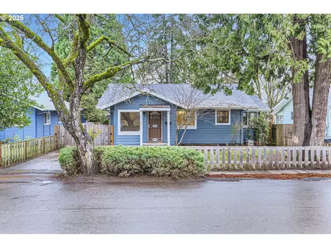 8913 NE Going St, Portland, OR 97220