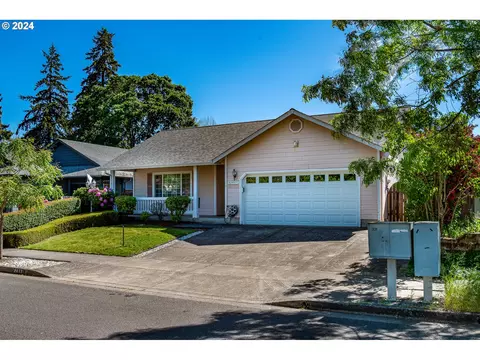 2017 Anthony Way, Eugene, OR 97404