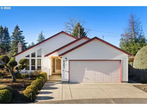 2303 NE 148th Pl, Portland, OR 97230