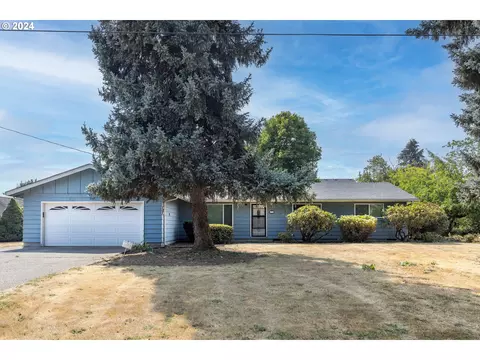 3785 NE Middle Grove Dr, Salem, OR 97305
