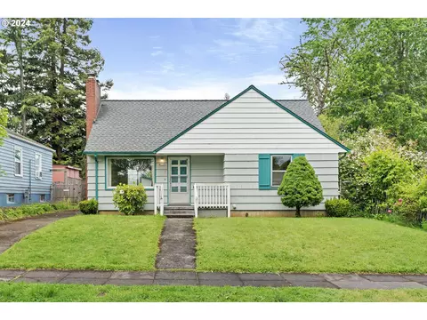 6137 N Omaha Ave, Portland, OR 97217