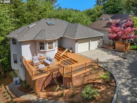 6254 SW Burlingame Ave #A, Portland, OR 97239