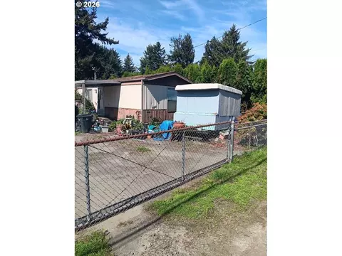 63574 Flower Rd, Coos Bay, OR 97420